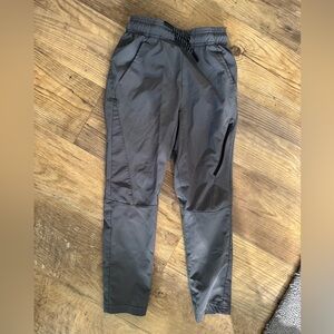 All in Motion Gray hiking pants with zippered pockets